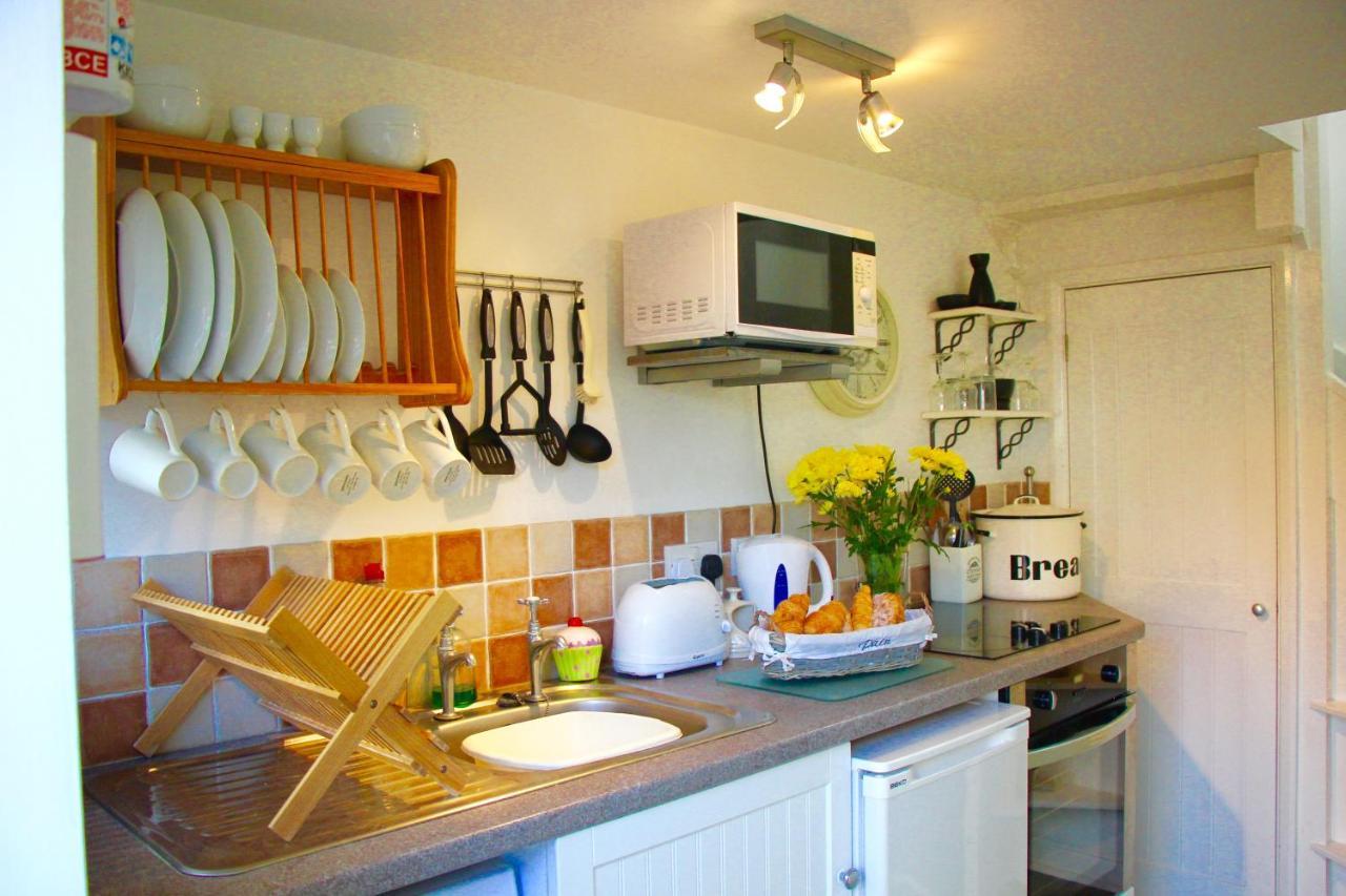 Romantic Flint Cottage On The Suffolk Coast Saxmundham Exterior foto