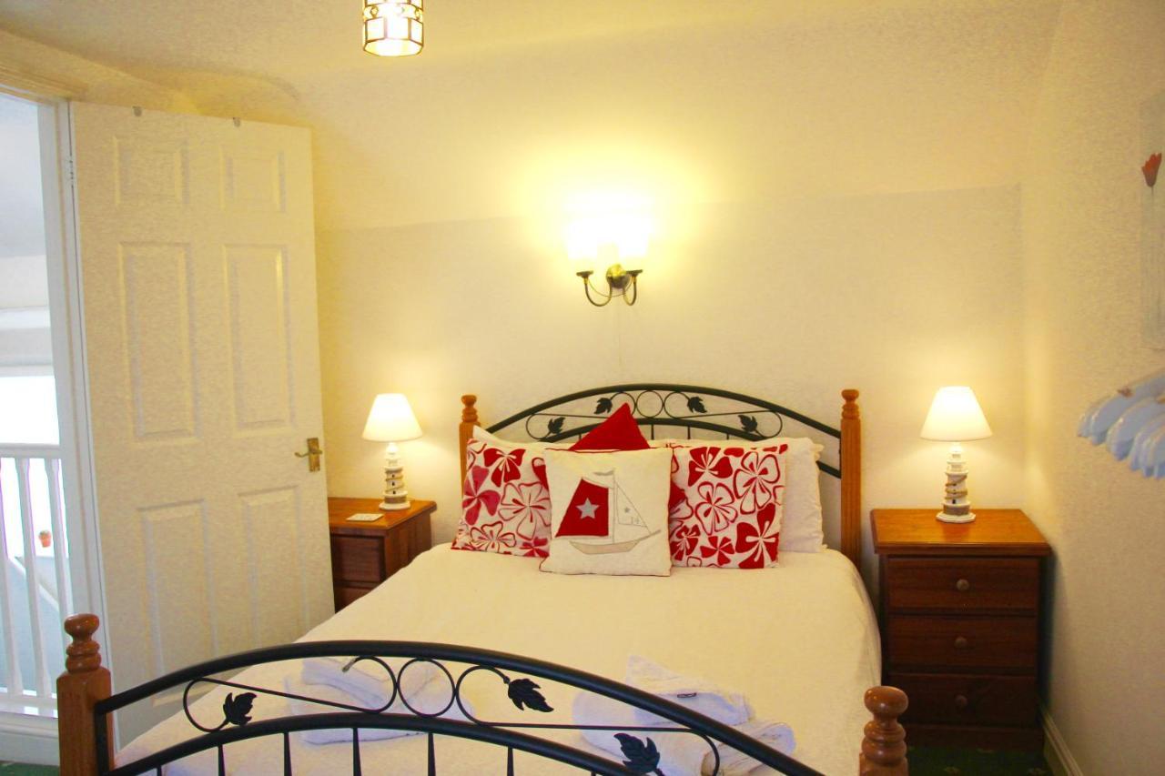Romantic Flint Cottage On The Suffolk Coast Saxmundham Exterior foto