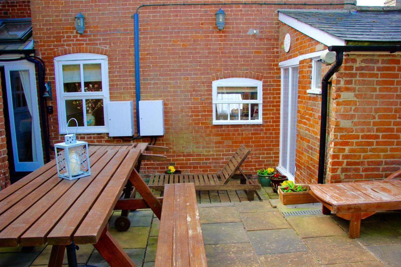 Romantic Flint Cottage On The Suffolk Coast Saxmundham Exterior foto